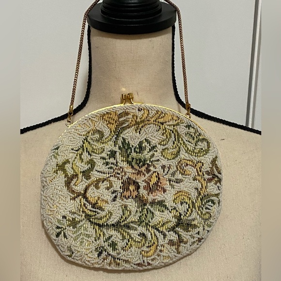 Hand Beaded Vintage Evening Bag 7”x6.5” EUC - Picture 1 of 7